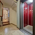 Elegant Apartment In Corso Palladio!